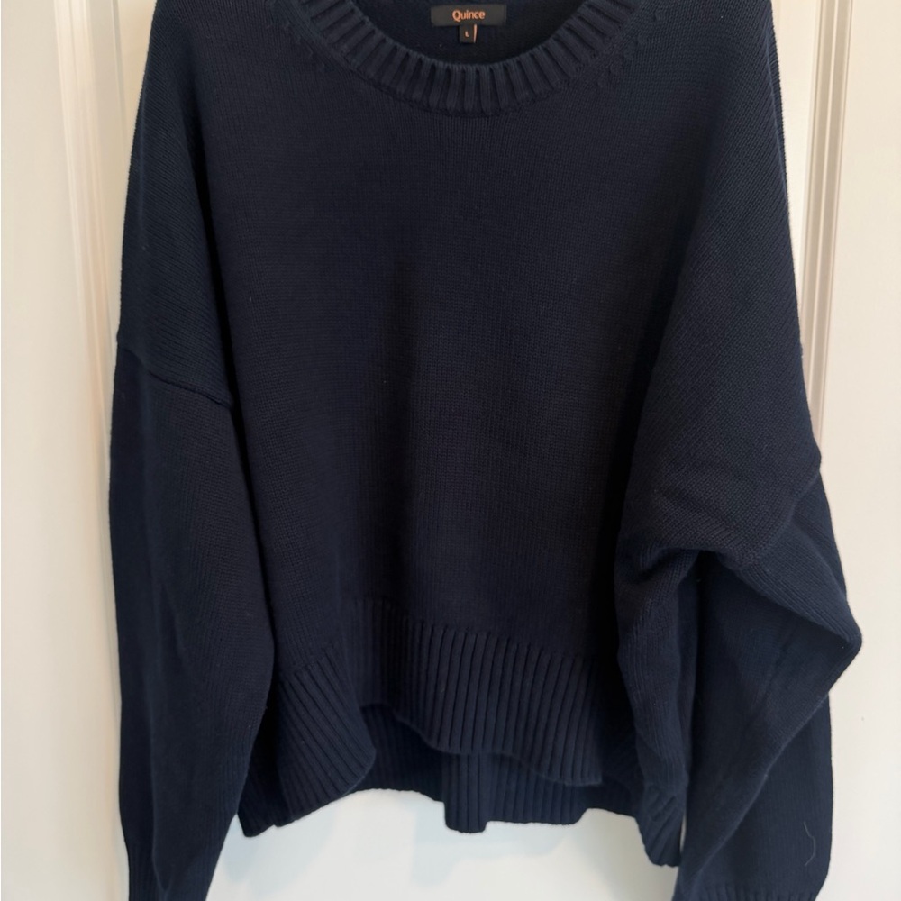 Quince 100% Organic Cotton Boyfriend Crew
Sweater in Navy size Large - Picture 8 of 14